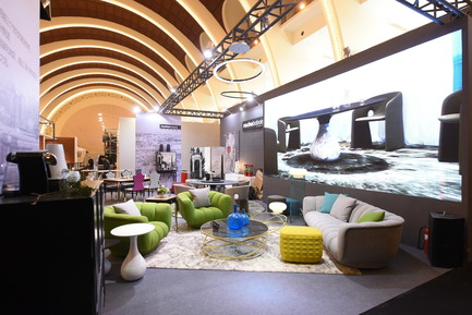Dossier de presse | 1594-04 - Communiqué de presse | Asia's Leading Design Event Opened its Doors Yesterday to Record Crowds - Design Shanghai - Évènement + Exposition - Roche Bobois &nbsp;stand @ Design Shanghai - Crédit photo : Design Shanghai