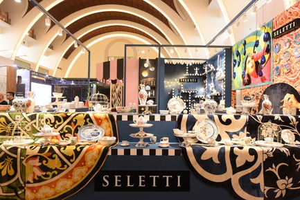 Dossier de presse | 1594-04 - Communiqué de presse | Asia's Leading Design Event Opened its Doors Yesterday to Record Crowds - Design Shanghai - Évènement + Exposition - Seletti stand @ Design Shanghai - Crédit photo : Design Shanghai