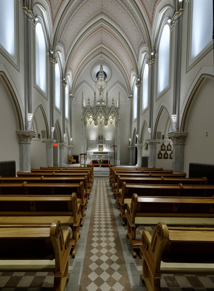 Dossier de presse | 561-01 - Communiqué de presse | La chapelle du Carmelle de Montréal - Éclairage Public - Design d’éclairage - Crédit photo : Pierre Bélanger