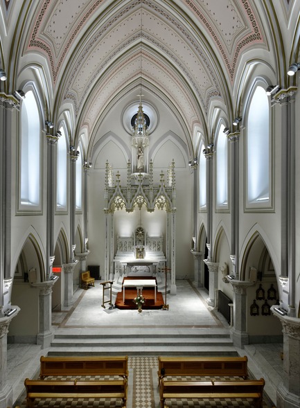 Dossier de presse | 561-01 - Communiqué de presse | La chapelle du Carmelle de Montréal - Éclairage Public - Design d’éclairage - Crédit photo : Pierre Bélanger