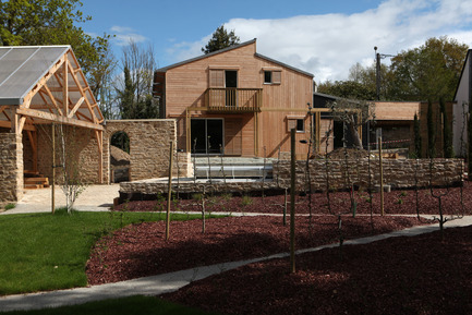 Press kit | 949-04 - Press release | A bioclimatic house in Auray, Brittany - Patrice Bideau - Residential Architecture - Photo credit: Armel Istin