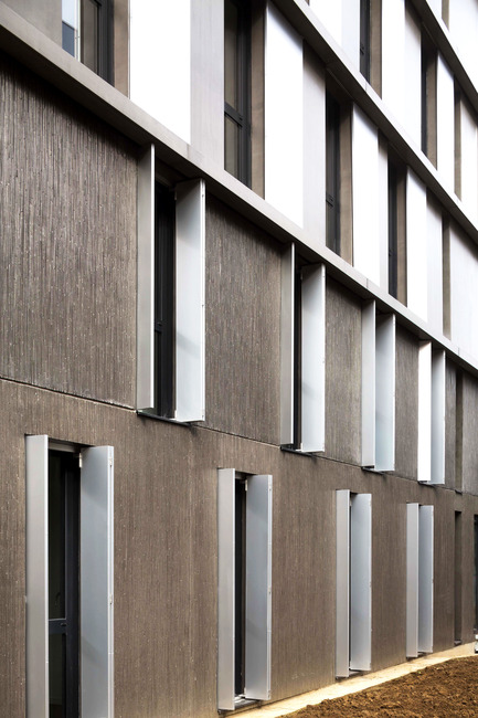 Press kit | 2372-01 - Press release | Résidence de l'Aqueduc in Gentilly / France - Daquin & Ferrière Architecture - Residential Architecture -  Residence de l'Aqueduc - Gentilly / France <br>DAQUIN &amp; FERRIERE ARCHITECTURE  <br>Facade East detail base<br> - Photo credit: Hervé Abbadie