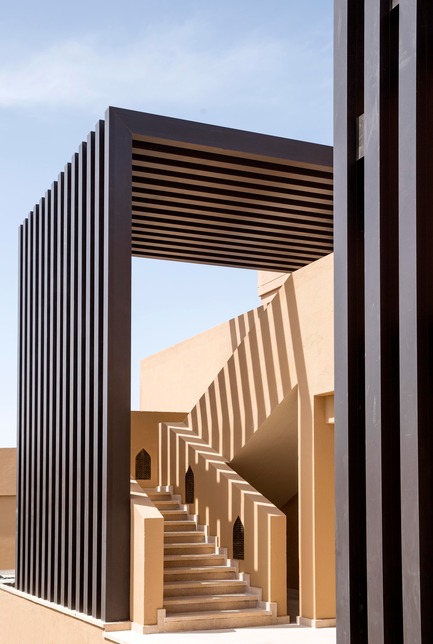 Dossier de presse | 2177-02 - Communiqué de presse | Un architecte français conçoit le plus haut resort de luxe du Moyen Orient :Anantara JabalAkhdar - Atelier Pod - Art de vivre - Canyon View Room Entrance&nbsp; - Crédit photo : Anantara Jabal Akhdar