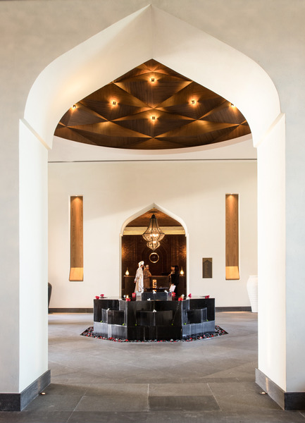 Dossier de presse | 2177-02 - Communiqué de presse | Un architecte français conçoit le plus haut resort de luxe du Moyen Orient :Anantara JabalAkhdar - Atelier Pod - Art de vivre - AJAA Reception - Crédit photo : Anantara Jabal Akhdar