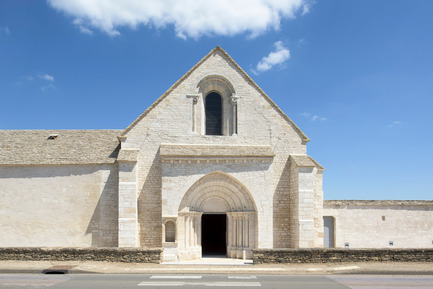 Dossier de presse | 2394-01 - Communiqué de presse | Reconversion de l’ancien Hôpital de Meursault - JUNG Architectures & Simon Buri - Architecture institutionnelle - Crédit photo : Martin Argyroglo