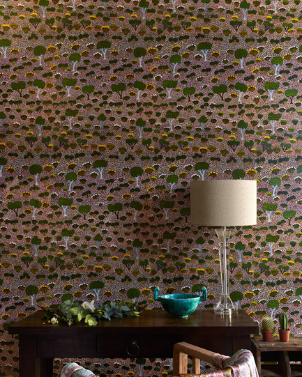 Press kit | 2399-01 - Press release | My Country: Design With Origin - Bay Gallery Home - Residential Interior Design -  Bay Gallery Home, My Country GREEN wallpaper. From an original Australian Aboriginal artwork.  - Photo credit: Bay Gallery Home