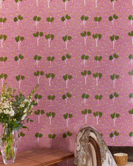 Press kit | 2399-01 - Press release | My Country: Design With Origin - Bay Gallery Home - Residential Interior Design - Bay Gallery Home, My Country PINK wallpaper. From an original Australian Aboriginal artwork. - Photo credit: Bay Gallery Home