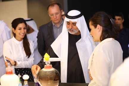 Press kit | 1834-13 - Press release | Design Days Dubai Completes its Sixth and Most Successful Edition in its New Location, d3 - Design Days Dubai - Event + Exhibition - DDD2017_Sheikh Nahyan with Juli Bolanos Durman who is exhibiting with the UK Crafts Council - Photo credit: Image&nbsp;Courtesy of Design Days Dubai&nbsp;