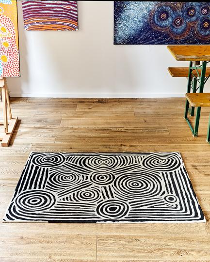 Press kit | 2399-01 - Press release | My Country: Design With Origin - Bay Gallery Home - Residential Interior Design - Bay Gallery Home, My Country Mina Mina Dreaming 100% Goodweave rug, in situ. Made from an original Australian Aboriginal artwork. - Photo credit: Bay Gallery Home