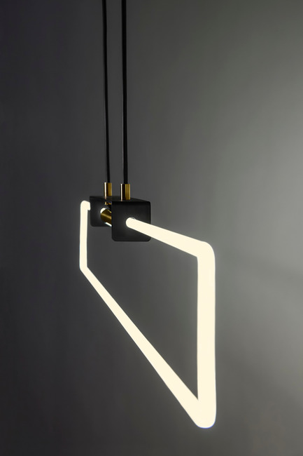 Press kit | 2375-01 - Press release | D’Armes Luminaires Exhibit at SBODIO32 During Milan Design Week - d'Armes - Lighting Design - RA Pendant - Photo credit: Jean-Sébastien Senécal