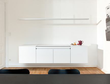 Dossier de presse | 2443-01 - Communiqué de presse | miniki slimline - miniki - Design industriel - miniki slimline modules sl1, sl3 (fridge), sl3 (cabinet)&nbsp; closed - Crédit photo : Michael Jaeger
