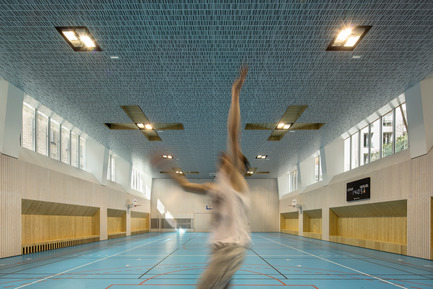 Dossier de presse | 2388-01 - Communiqué de presse | LESS - L’amplificateur urbain - AAVP ARCHITECTURE - Architecture résidentielle -  Gymnase Type B&nbsp;  - Crédit photo : © Luc Boegly