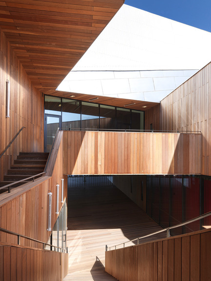 Dossier de presse | 972-04 - Communiqué de presse | Scène de musiques actuelles - Hérault Arnod architectures - Architecture institutionnelle - Crédit photo : André Morin