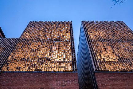 Dossier de presse | 2045-02 - Communiqué de presse | Double Duplex - Batay-Csorba Architects - Architecture résidentielle - Wood Brise-Soleil - Crédit photo : Doublespace Photography