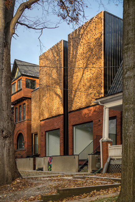 Dossier de presse | 2045-02 - Communiqué de presse | Double Duplex - Batay-Csorba Architects - Architecture résidentielle - Front Facade - Crédit photo : Doublespace Photography