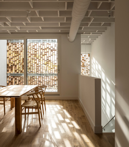 Dossier de presse | 2045-02 - Communiqué de presse | Double Duplex - Batay-Csorba Architects - Architecture résidentielle - Dining Room - Crédit photo : Doublespace Photography