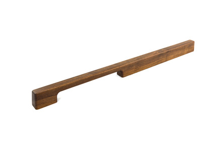 Dossier de presse | 2479-01 - Communiqué de presse | Introducing TIRAR - TIRAR - Produit - TIRAR door pull 900mm Tasmanian Blackwood - Crédit photo : TIRAR