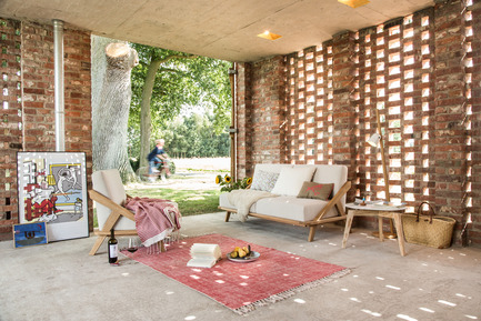Dossier de presse | 2586-01 - Communiqué de presse | Award-Winning Nordic Space Furniture Collection - ellenberger - Produit - Nordic Space Sofa + Chair, Design by Jannis Ellenberger - Crédit photo : Alexander Fanslau, Bremen, Germany