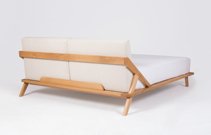 Dossier de presse | 2586-01 - Communiqué de presse | Award-Winning Nordic Space Furniture Collection - ellenberger - Produit - Nordic Space Bed, Design by Jannis Ellenberger - Crédit photo : Alexander Fanslau, Bremen, Germany