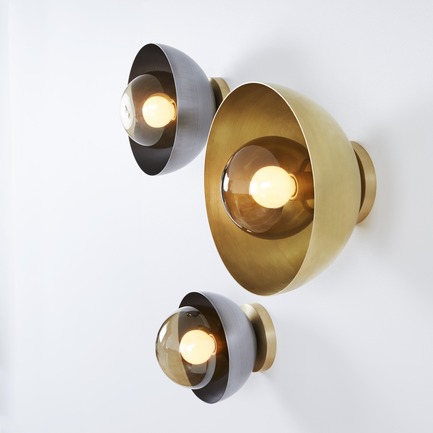 Press kit | 1665-02 - Press release | Lightmaker Studio Makes U.S. Debut at ICFF NY 2017 - Lightmaker Studio - Lighting Design - Curve Wall Sconce - Photo credit: Naomi Finlay