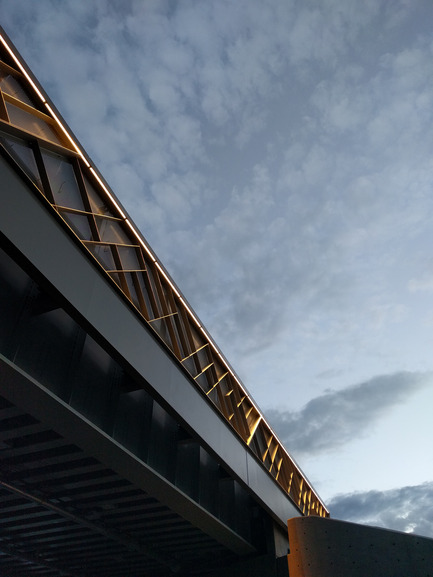 Dossier de presse | 2366-01 - Communiqué de presse | Un nouveau viaduc pour le Campus MIL de l’Université de Montréal - civiliti - Design urbain - Vue de jour, depuis l'est - Crédit photo : civiliti