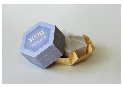 Dossier de presse | 2472-01 - Communiqué de presse | Award Winning Product Package Design: Butter gram - Axiom Consulting - Produit - Butter gram Origami Base<br> - Crédit photo : Team Axiom