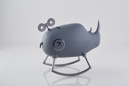 Dossier de presse | 2541-01 - Communiqué de presse | The Endangered - Trigger Design - Design industriel - The Endangered: Rhino<br>366(L) X 210(W) X 304(H) mm<br>ABS, painted, cracked cement textured. Black Chrome on aluminum<br>Scent: Sierra by AllSense Scent Lab - Crédit photo : Cause &amp; Effect Studio