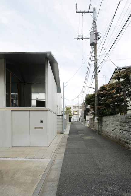 Dossier de presse | 756-16 - Communiqué de presse | L’histoire, par ailleurs: Go Hasegawa, Kersten Geers, David Van Severen - Centre Canadien d’Architecture (CCA) - Évènement + Exposition - Stefano   Graziani. Photo de House in Kyodo, 2010–2011. Architecte : Go Hasegawa   and Associates, Centre Canadien d’Architecture, Montréal   - Crédit photo : © Stefano Graziani  