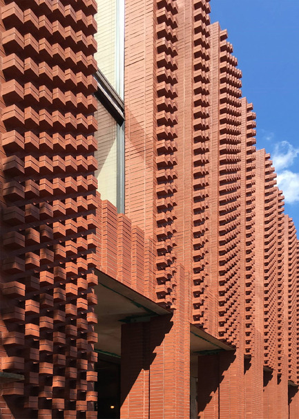 Dossier de presse | 1481-01 - Communiqué de presse | Center for Jewish Life at Drexel University - Stanley Saitowitz | Natoma Architects Inc. - Architecture institutionnelle - Center For Jewish Life - Exterior-06 - Crédit photo : Richard Barnes