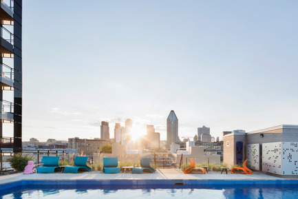 Dossier de presse | 865-25 - Communiqué de presse | Lemay prend pied dans l’Ouest canadien en s’associant avec Toker + Associates de Calgary - Lemay - Architecture commerciale - Lowney sur ville - Terrasse sur le toit&nbsp; - Crédit photo : Adrien Williams