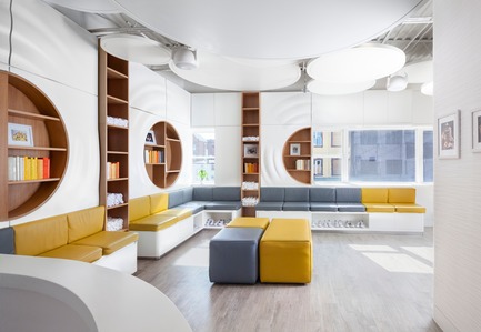 Dossier de presse | 2605-01 - Communiqué de presse | Oprah Sponsored Performing Arts Center Wins Multiple Design Awards - Jordan Parnass Digital Architecture - Architecture institutionnelle - Reception Area - Crédit photo : Amy Barkow