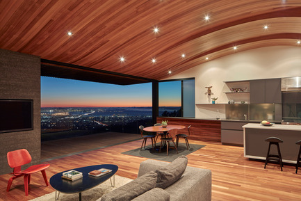 Dossier de presse | 1891-04 - Communiqué de presse | Skyline House - Terry & Terry Architecture - Architecture résidentielle - Common Space - Crédit photo : <img>Bruce Damonte Photography