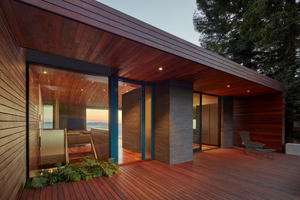 Dossier de presse | 1891-04 - Communiqué de presse | Skyline House - Terry & Terry Architecture - Architecture résidentielle - Entry - Crédit photo : Bruce Damonte Photography