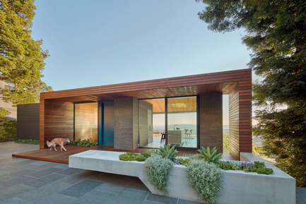 Dossier de presse | 1891-04 - Communiqué de presse | Skyline House - Terry & Terry Architecture - Architecture résidentielle - Detail of Planter/Seat - Crédit photo : Bruce Damonte Photography