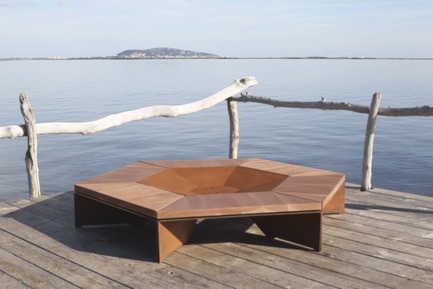 Press kit | 2608-01 - Press release | Les Choses, Publishing - Etterr Production - Product - Benches of the brazier N°2 positioned in edge. - Photo credit: P. Vuilmet