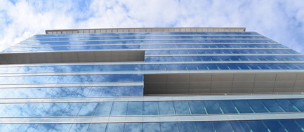 Dossier de presse | 2125-06 - Communiqué de presse | Charlotte NC’s Newest Office Tower Opens For Business - John Portman & Associates - Architecture commerciale - Sky High View at 615 South College Designed by Gordon Beckman, AIA - Crédit photo : John Portman &amp; Associates