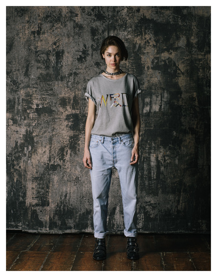 Press kit | 2481-01 - Press release | WRAD's GRAPHI-TEE, Fashion and Sustainable Innovation - WRAD - Fashion Design - Limited Edition Handpainted Logo GRAPHI-TEE by Silvia Giovanardi // WRAD Lookbook - Photo credit:  Victor Santiago 