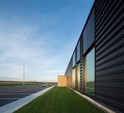 Dossier de presse | 1695-02 - Communiqué de presse | Caserne no 5 - STGM Architectes + CCM2 Architectes - Architecture institutionnelle - Crédit photo : Stéphane Groleau