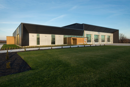 Dossier de presse | 1695-02 - Communiqué de presse | Caserne no 5 - STGM Architectes + CCM2 Architectes - Architecture institutionnelle - Crédit photo : Stéphane Groleau<br><br>