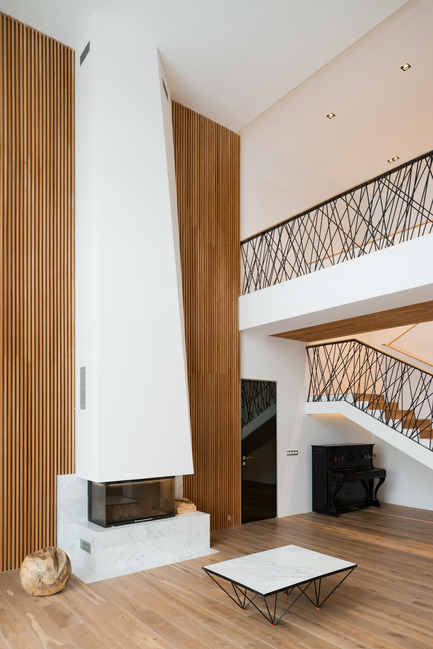 Dossier de presse | 2247-02 - Communiqué de presse | A Constructive Approach - Maxim Kashin Architects - Design d’intérieur résidentiel - Living room - Crédit photo : Ilya Ivanov