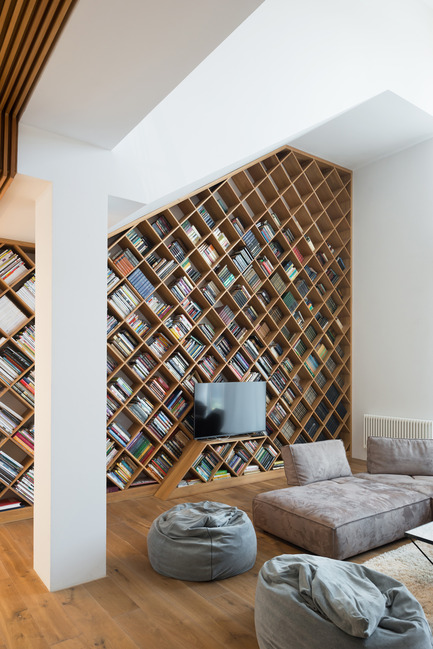 Dossier de presse | 2247-02 - Communiqué de presse | A Constructive Approach - Maxim Kashin Architects - Design d’intérieur résidentiel - Library - Crédit photo : Ilya Ivanov