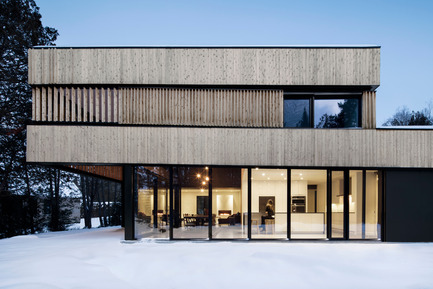 Press kit | 1317-03 - Press release | "Maison sur le Lac" - ACDF Architecture - Residential Architecture - Photo credit: Adrien Williams