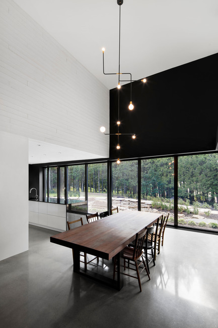 Press kit | 1317-03 - Press release | "Maison sur le Lac" - ACDF Architecture - Residential Architecture - Photo credit: Adrien Williams