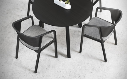 Dossier de presse | 2427-01 - Communiqué de presse | Beams Chair - EAJY DESIGN GmbH - Produit - Crédit photo : EAJY DESIGN GmbH