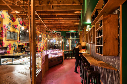 Dossier de presse | 760-14 - Communiqué de presse | Aloha Espresso Bar :Café pour mordus de saveurs nouvelles et d’histoire - Jean de Lessard, Designers Créatifs - Design d’intérieur commercial - Crédit photo : Adrien Williams