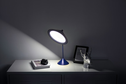 Press kit | 2576-01 - Press release | Empty Light - Amanda Buckley - Lighting Design - Empty Light - Photo credit: Roland Lindner