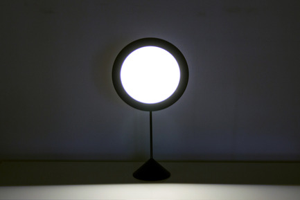 Press kit | 2576-01 - Press release | Empty Light - Amanda Buckley - Lighting Design - Empty Light - Photo credit: Roland Lindner