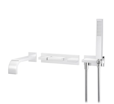 Dossier de presse | 2505-01 - Communiqué de presse | Innovative Belgian Faucet Design - Co.Studio - Produit - Shower set for bath wall mounted<br> - Crédit photo : Bernard Gauthier<br>