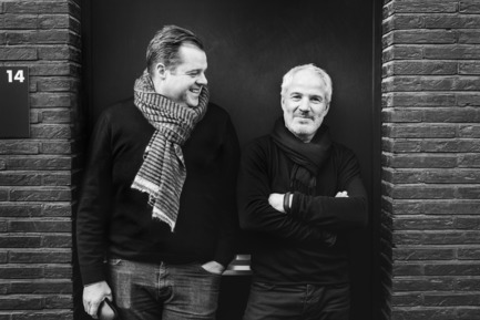 Dossier de presse | 2505-01 - Communiqué de presse | Innovative Belgian Faucet Design - Co.Studio - Produit - designers Co.Studio left Gert Van den Steen right Christian Van Suetendael<br> - Crédit photo : Senne Van der Ven<br>