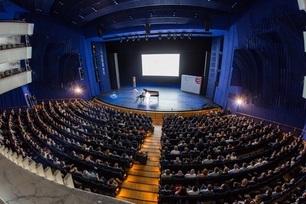 Press kit | 1696-18 - Press release | Red Dot Gala 2017: The Best Designers and Manufacturers of the Year Were Recognised - Red Dot Award - Competition - The Red Dot Gala took place in Essen's Aalto-Theater<br> - Photo credit: Red Dot<br>